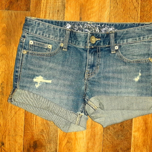 Express Jean Shorts - Picture 3 of 4